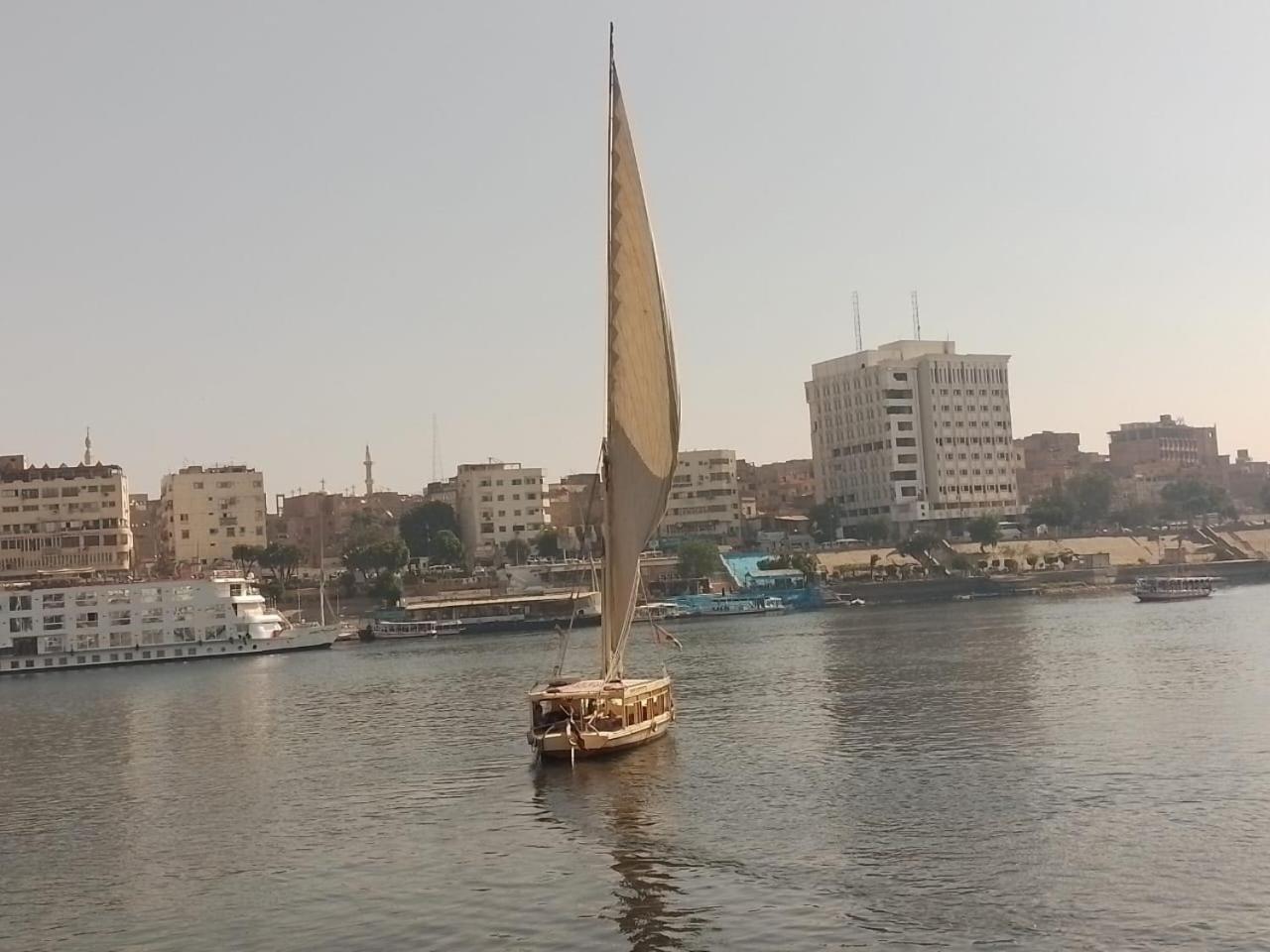 Hotel Nile Felucca Adventure Aswan Zewnętrze zdjęcie