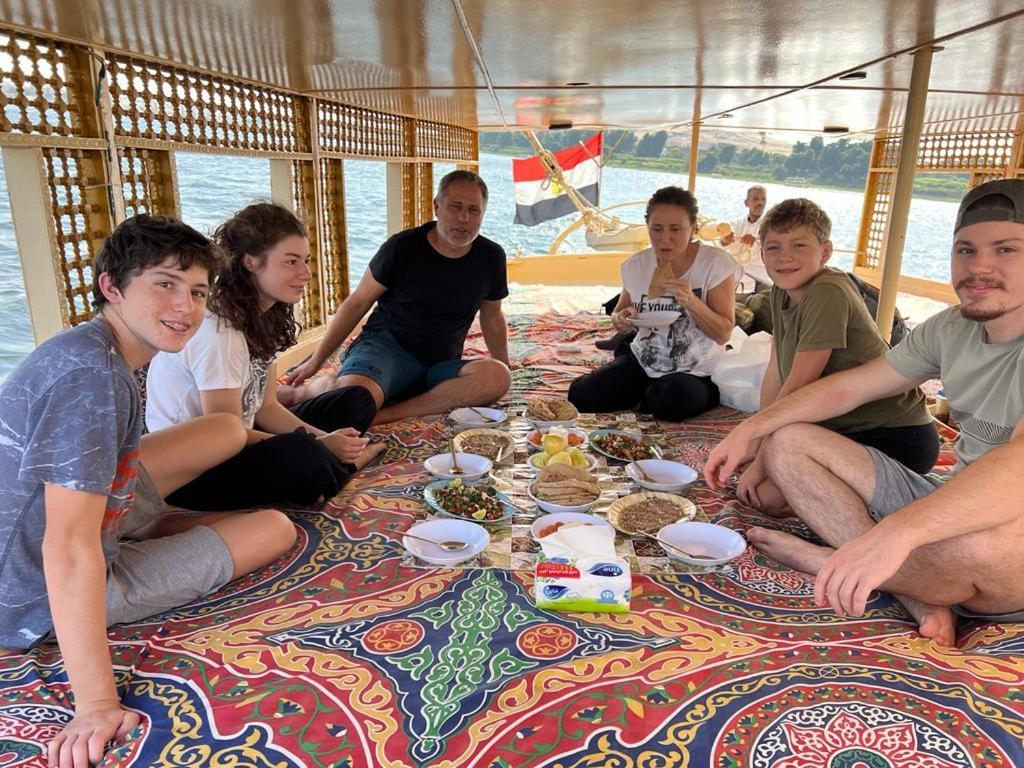 Hotel Nile Felucca Adventure Aswan Zewnętrze zdjęcie